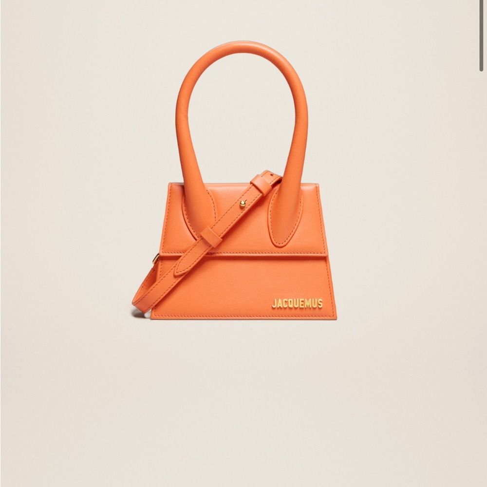 Brand new. Come with dust bag and tags ♥️